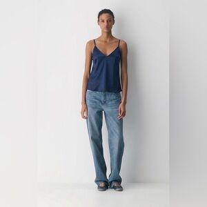 Aritzia Wilfred Classic Camisole Satin V-Neck Tank Sz. XXS | Navy Blue / Admiral